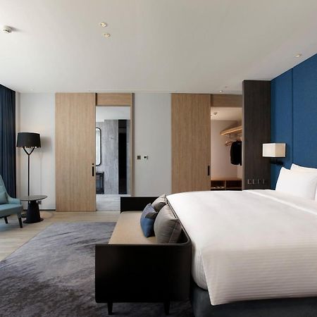 Cozzi Blu Hotel Zhongli Exterior photo A bedroom at the hotel
