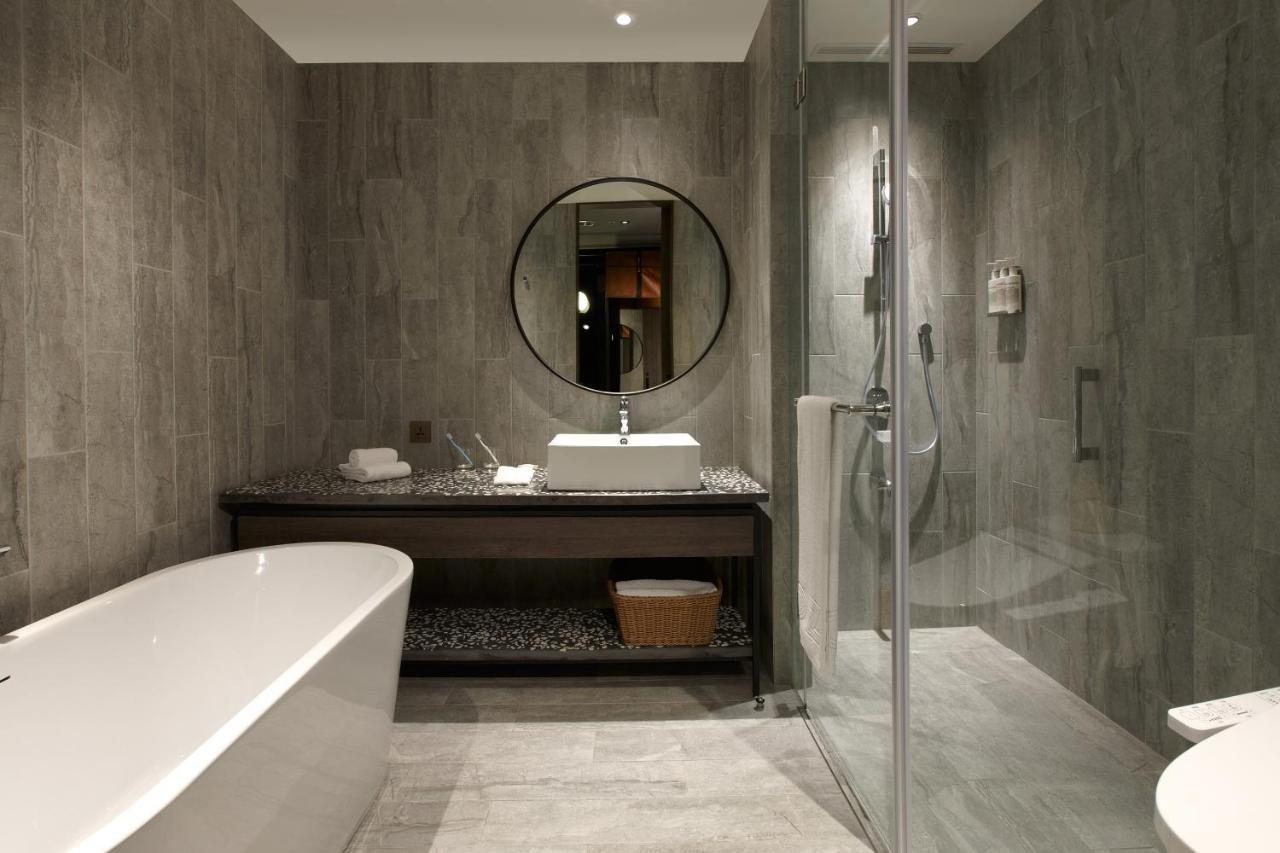 Cozzi Blu Hotel Zhongli Exterior photo Bathroom