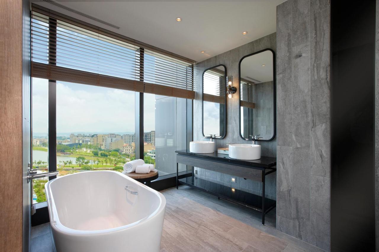 Cozzi Blu Hotel Zhongli Exterior photo Bathroom